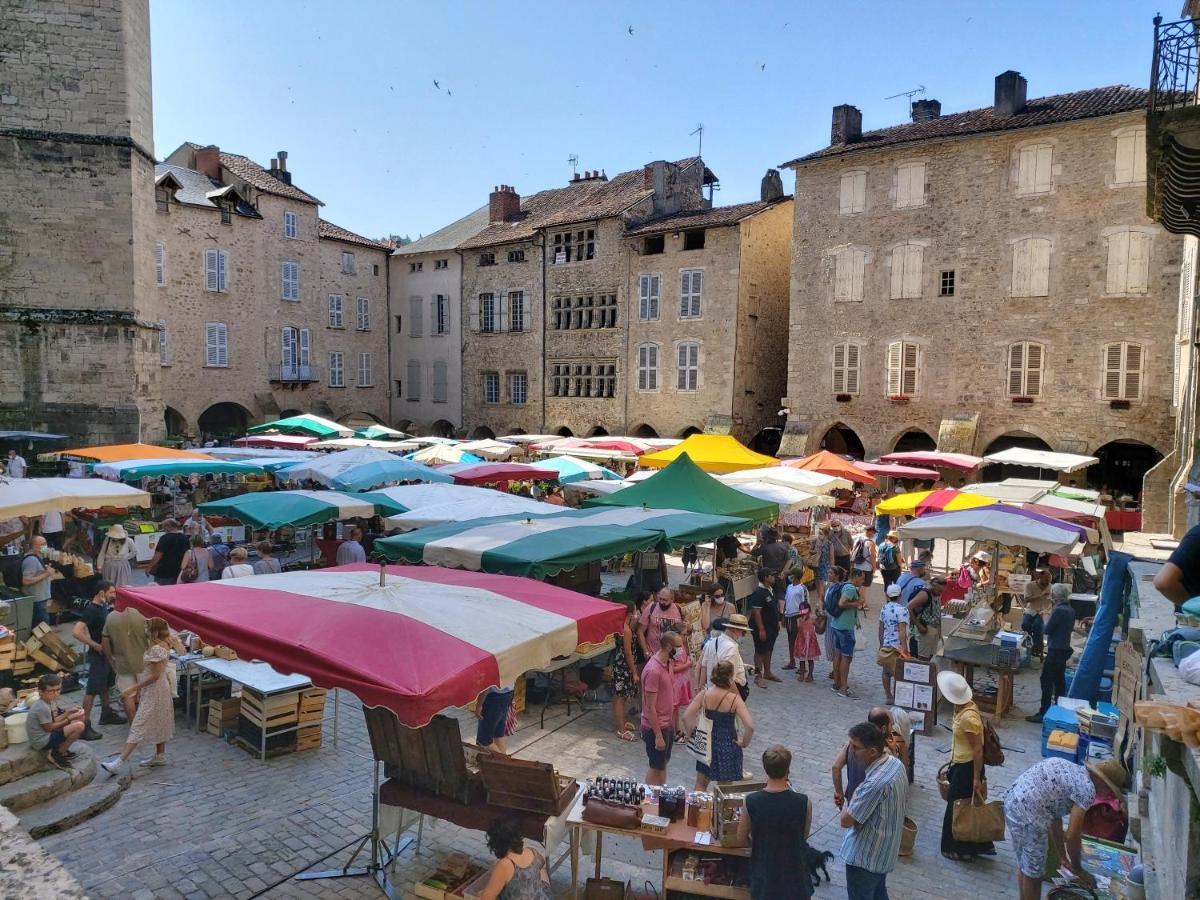Le Saint-Georges Lägenhet Villefranche-de-Rouergue Exteriör bild