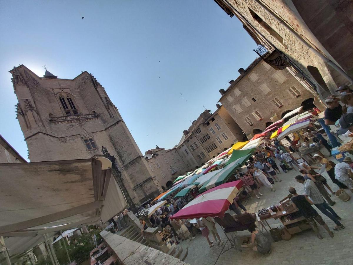 Le Saint-Georges Lägenhet Villefranche-de-Rouergue Exteriör bild