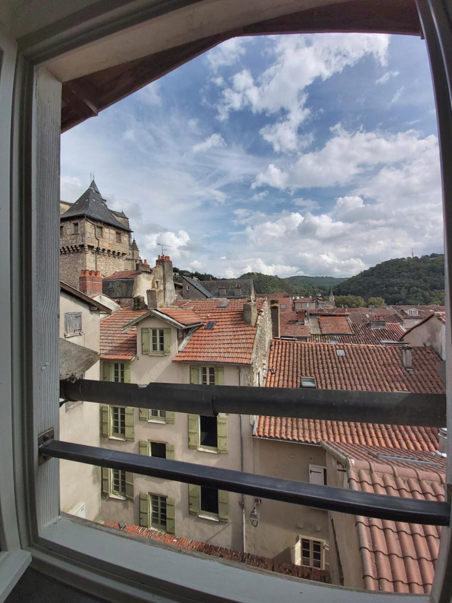 Le Saint-Georges Lägenhet Villefranche-de-Rouergue Rum bild